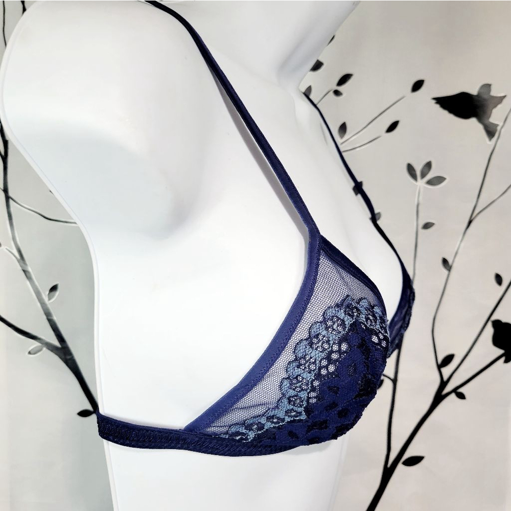 Victoria's Secret Blue Lace Bralette XS - Picture 3 of 7